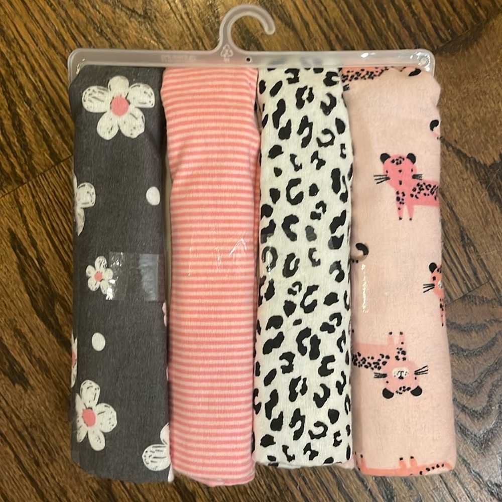 SWADDLE BLANKETS